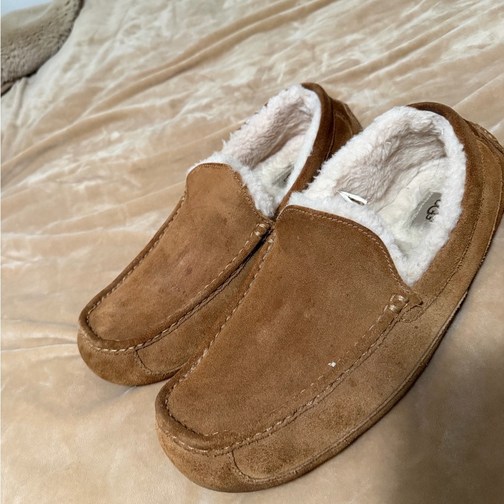 UGG Men's Ascot Chestnut Suede Moccasin Slippers with Shearling 13